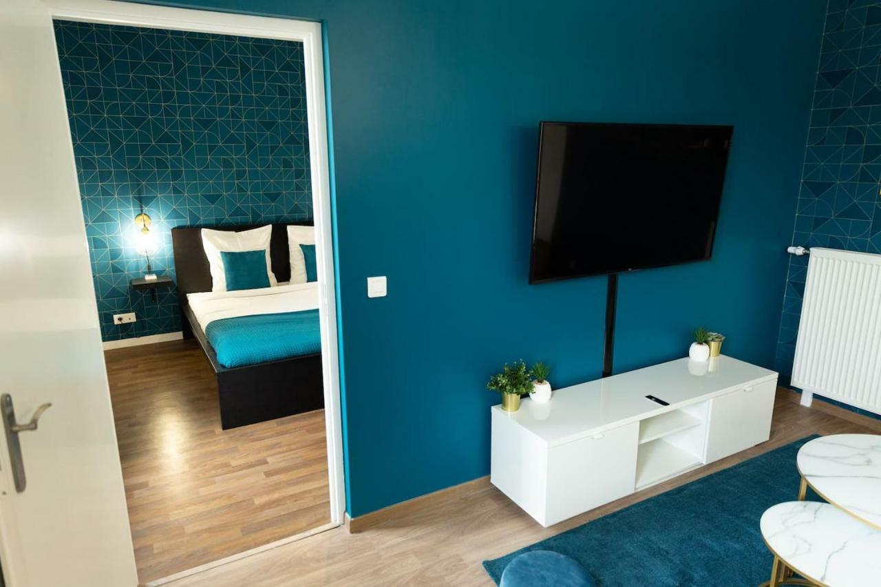 Creative Suite Disneyland Paris Серри Экстерьер фото